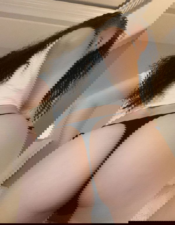 emyxy, 18 years old from Canada