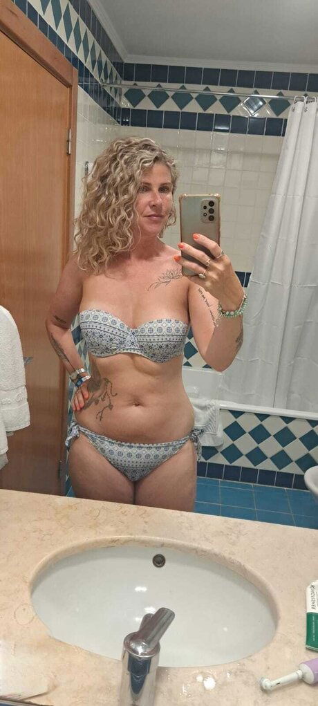 kisici6346, 23 years old from United Kingdom