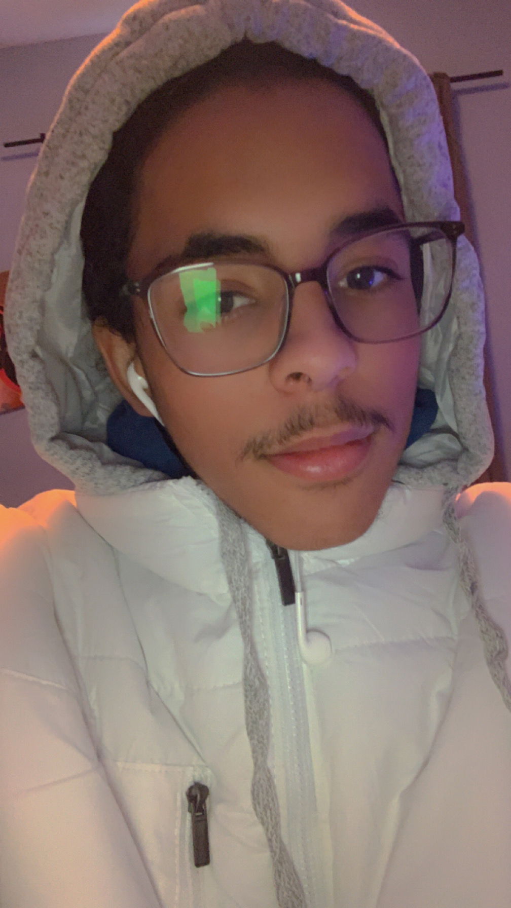 tyrellemakanga, 20 years old from Canada