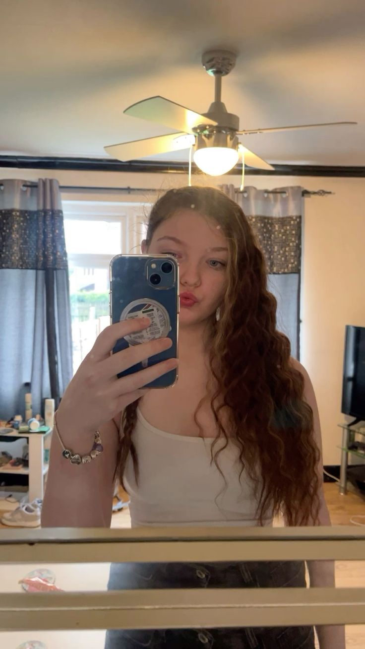 hagecih883's Cover Photo