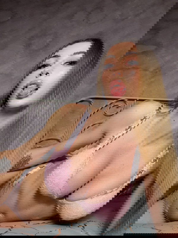 Sexydiva983, 26 years old from United States