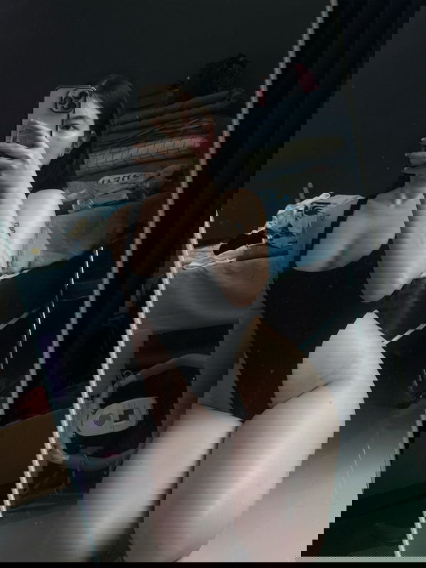 cevob86641, 19 years old from United Kingdom