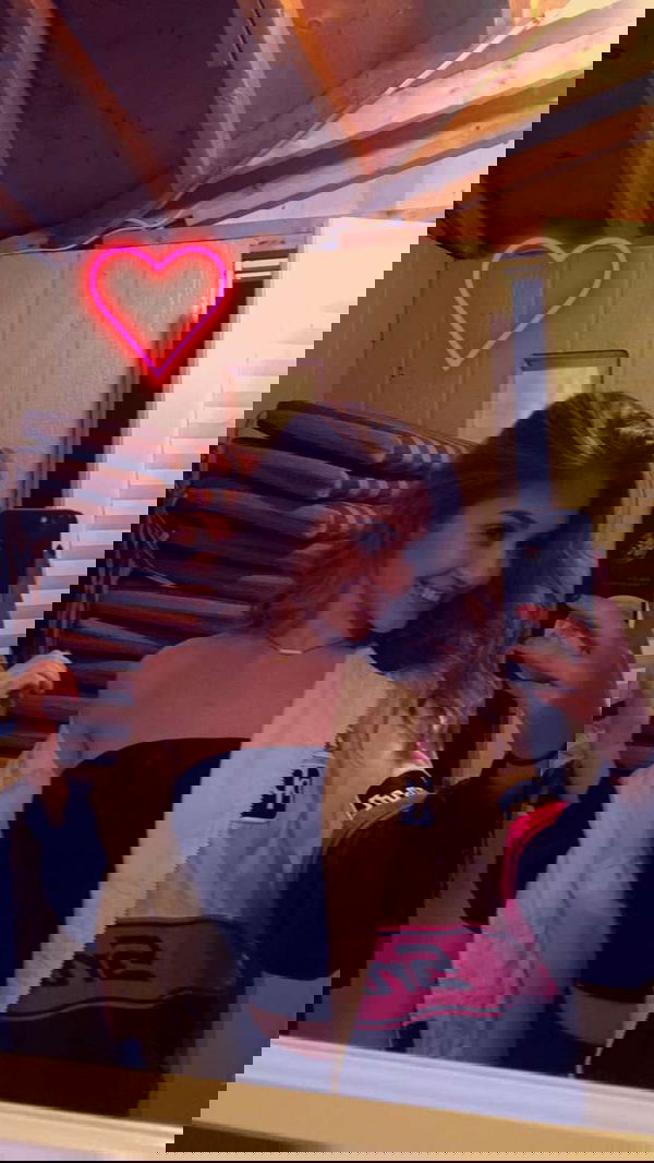 efydo, 20 years old from United States