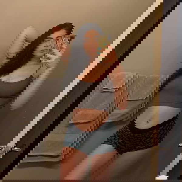 1Fia--, 21 years old from United States