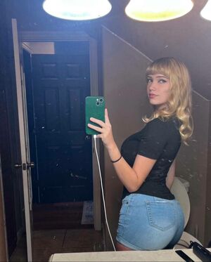 sowep38597, 22 years old from Canada