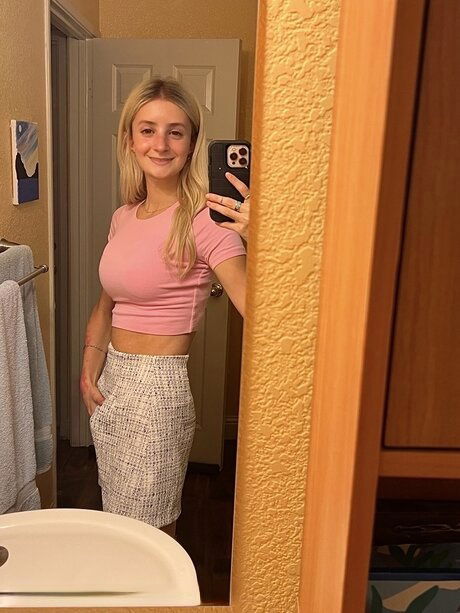 tatacit566, 25 years old from United States