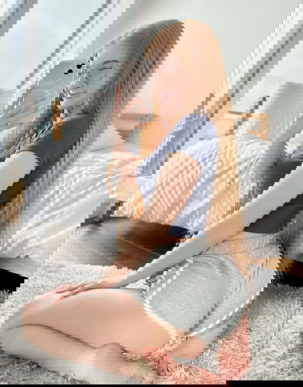 sharonclance0, 21 years old from Italy