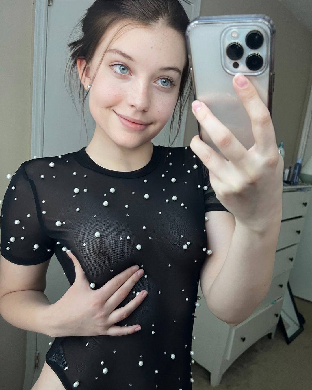 alina0hotx's Cover Photo