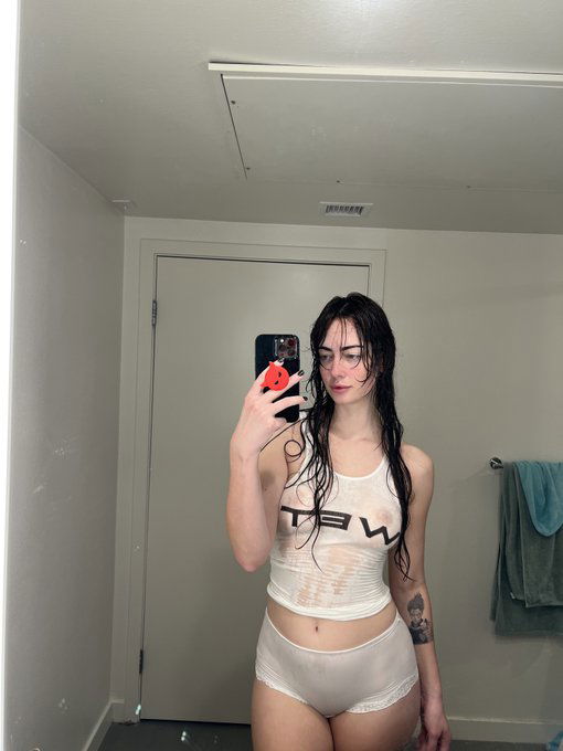 pirelo4024, 24 years old from Australia