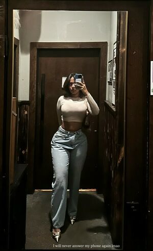 liwefaf362's Cover Photo