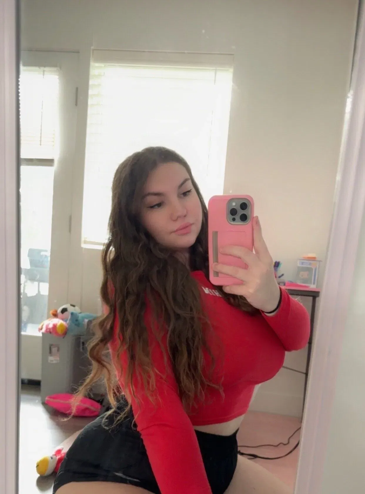 voviti2977's Cover Photo