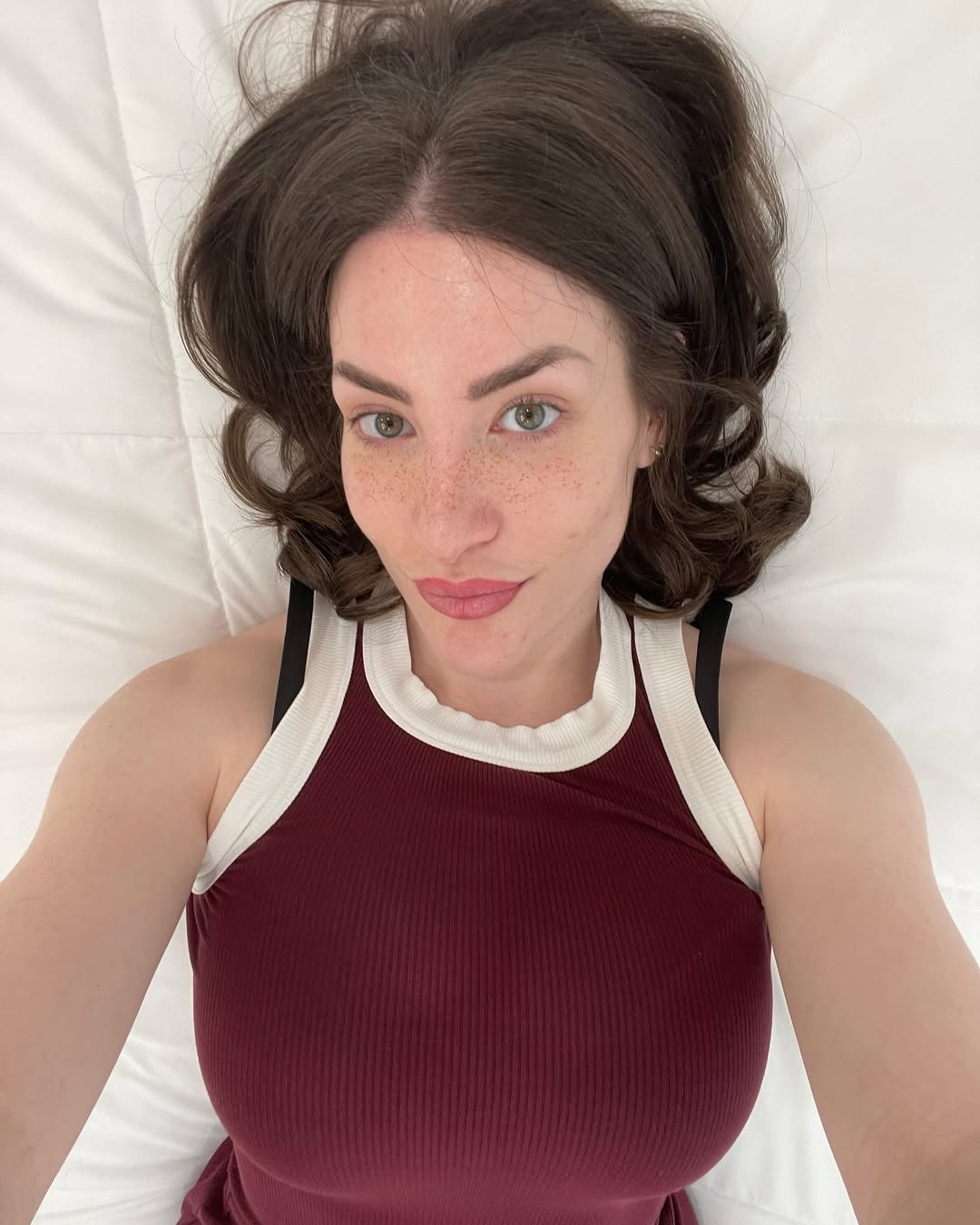 pigspaper, 25 years old from United States