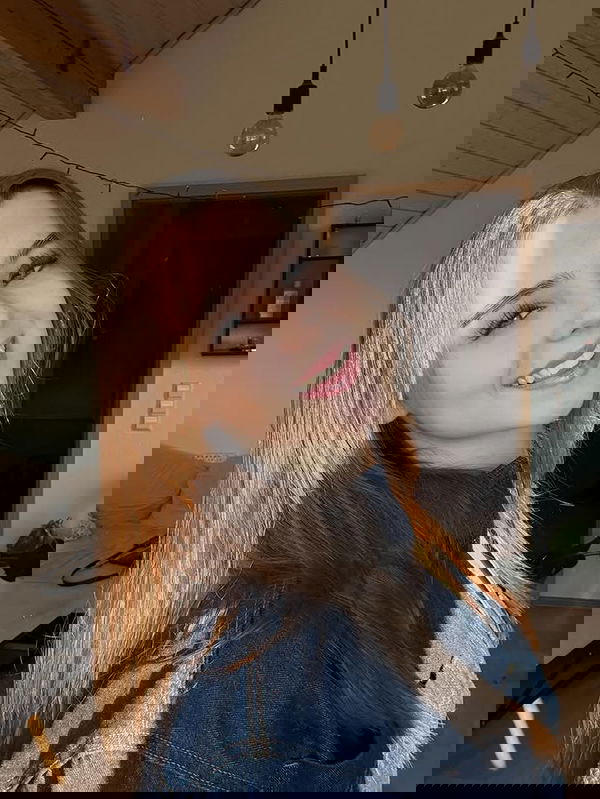 ztrod9gsrw, 19 years old from United Kingdom