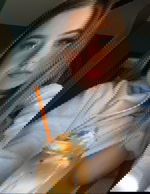 amilaQueen, 23 years old from United Kingdom