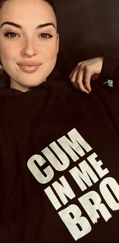 sarahtristan42, 28 years old from Canada