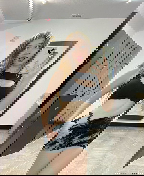 Camila186, 21 years old from United States