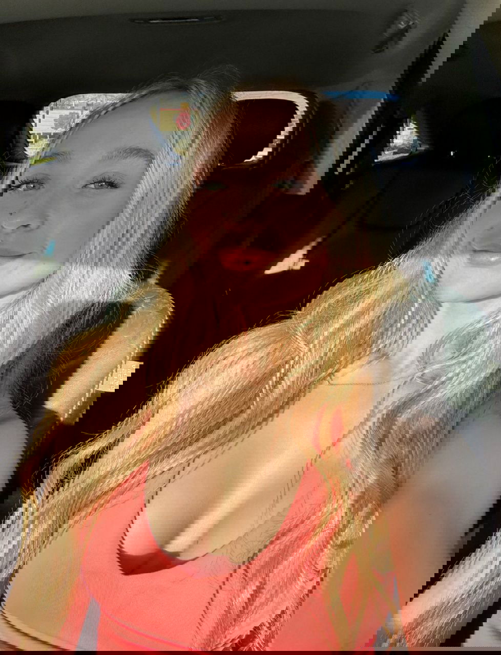 annax879393, 22 years old from United States