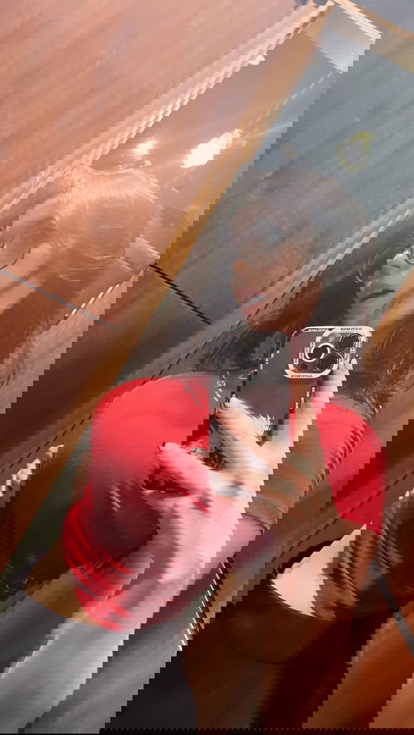 dylla, 26 years old from United Kingdom