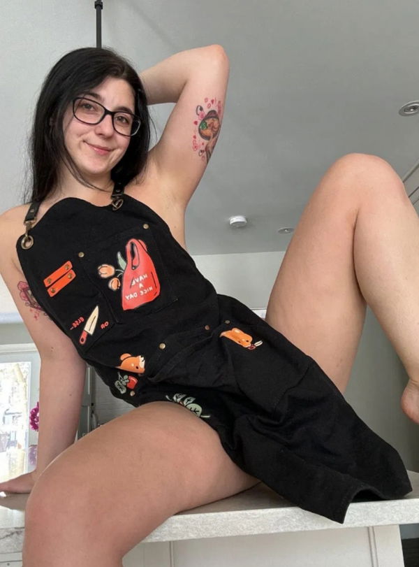 namugily, 22 years old from United States