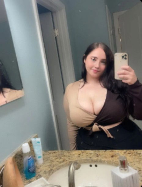 ahahoghog's Profile Photo