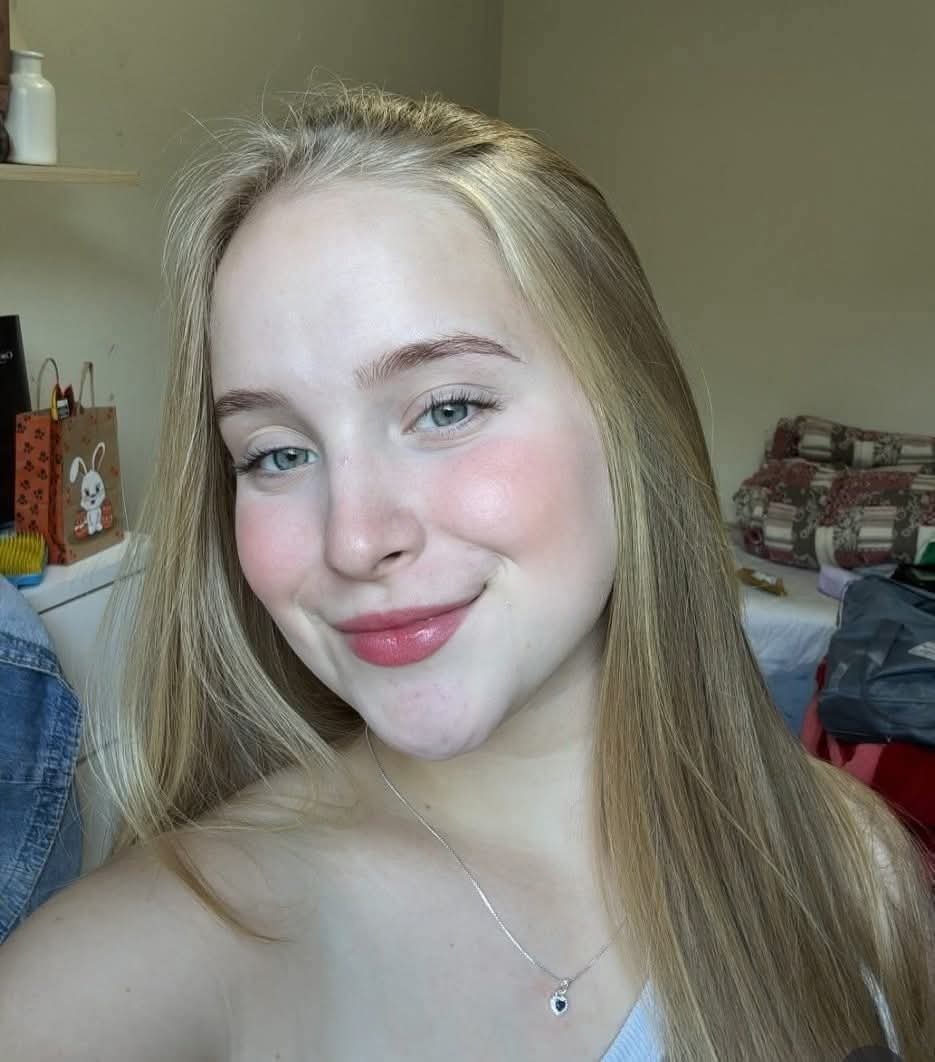 hqkfwyq's Cover Photo