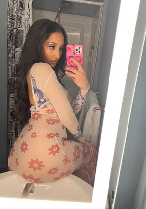 ponipi3352, 24 years old from Australia