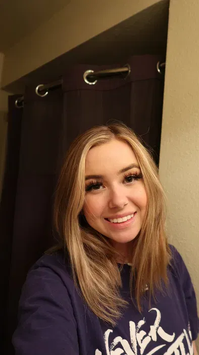 kebehe7858, 22 years old from Canada