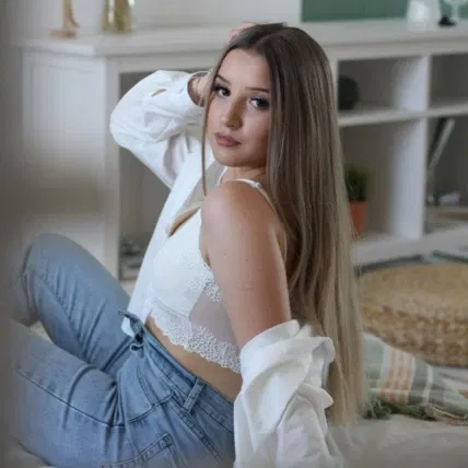 heqeqeri's Cover Photo