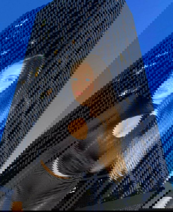 oilbuyour, 22 years old from United Kingdom