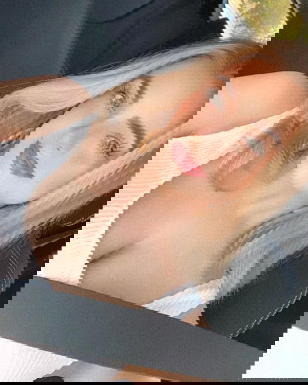 hcluatq, 27 years old from United States