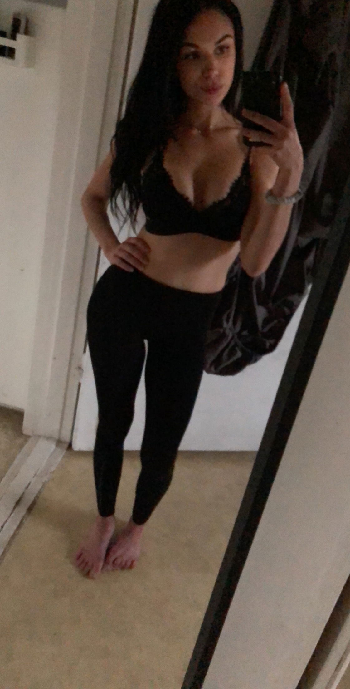 foxiwa4988, 22 years old from United Kingdom