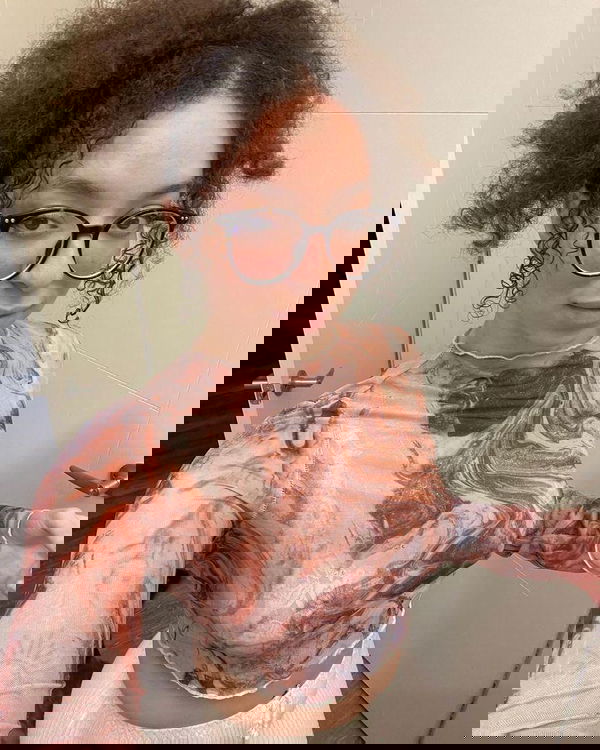 Elizabeth3566, 25 years old from United States