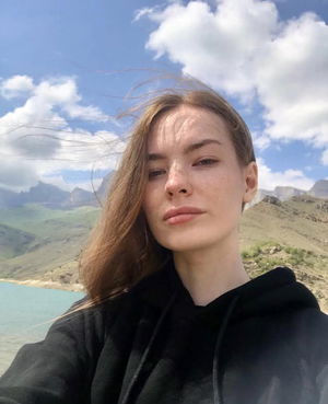 Madelyn236's Profile Photo