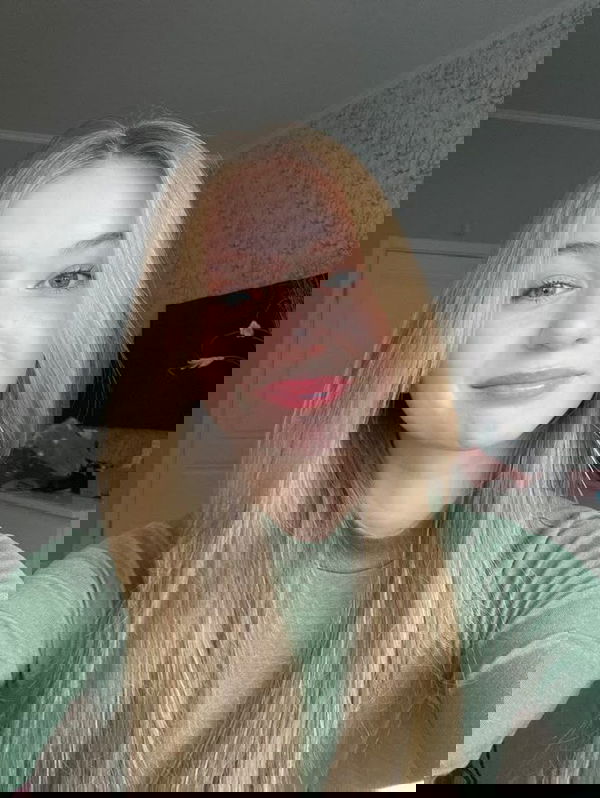 Ariana75875, 25 years old from Germany