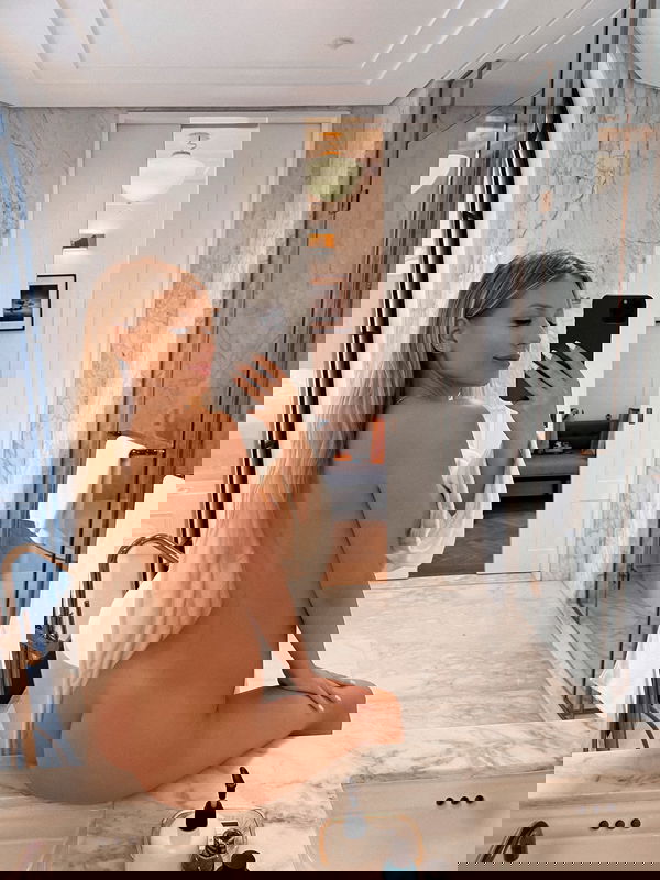 pollbix726, 21 years old from United States