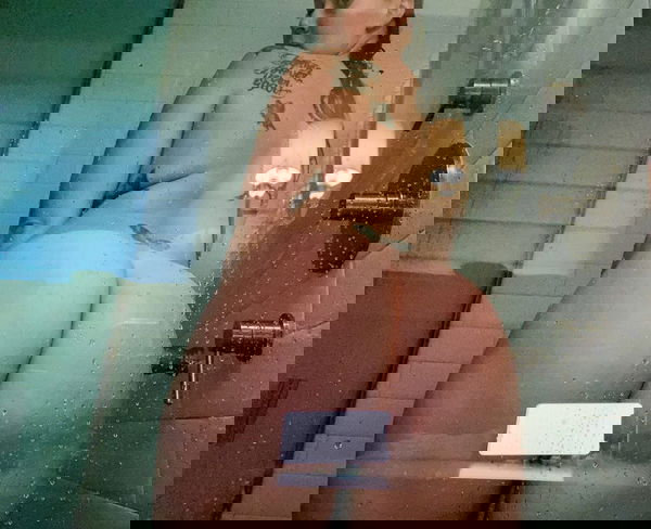 WendyC, 21 years old from United States