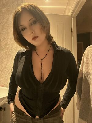 damice5954, 21 years old from Canada