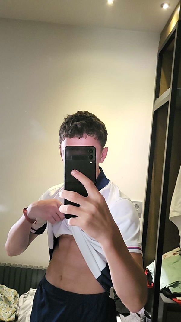 jj3573, 18 years old from United Kingdom