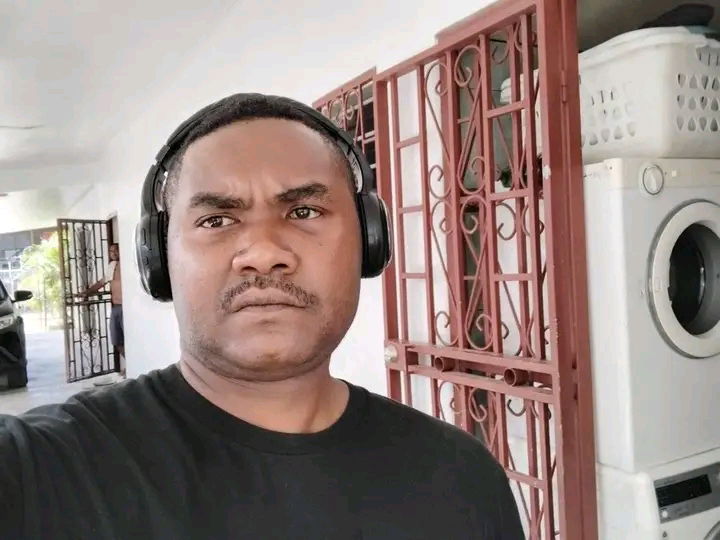 deesogiri12, 29 years old from Papua New Guinea