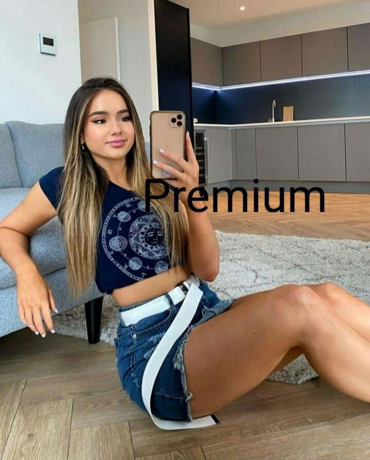 PearlJ2, 23 years old from United Kingdom