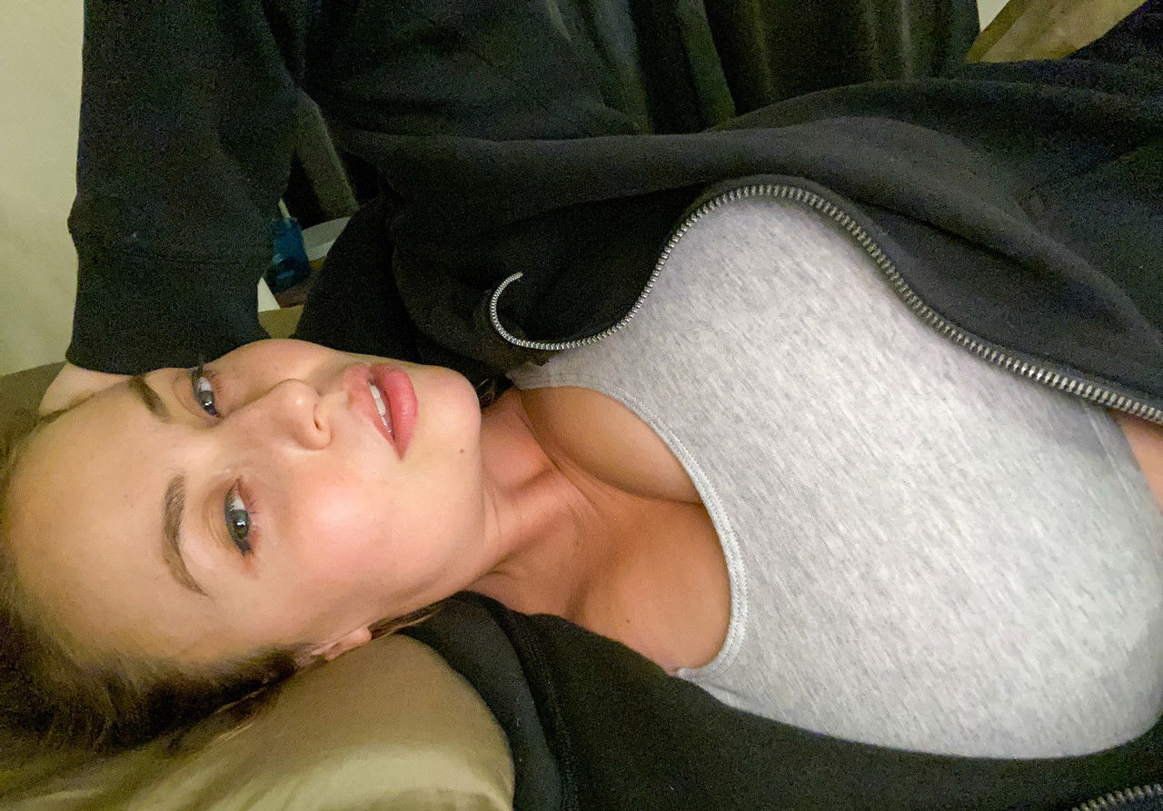 Anne47, 22 years old from United States