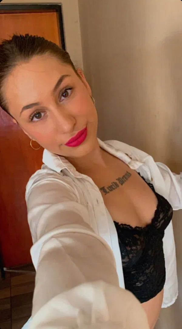 vovoheh, 22 years old from United States