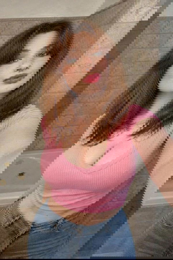 Katie82, 27 years old from United States