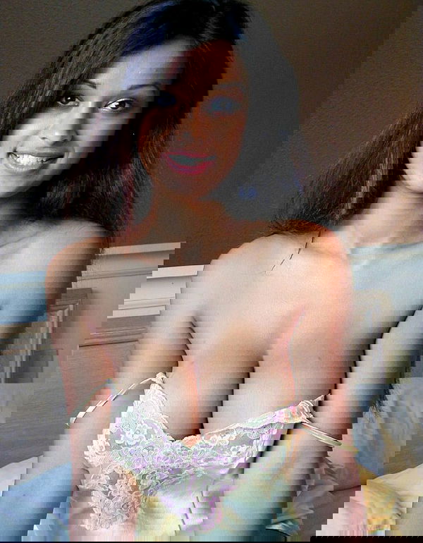 buluxenu, 22 years old from Germany