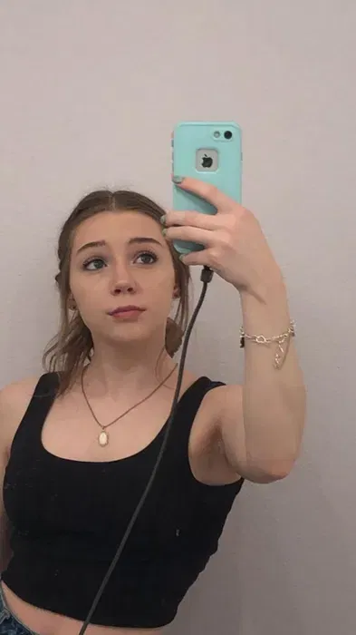 rutucezi, 22 years old from Ireland