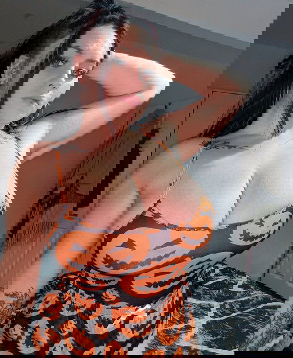 henhatgap, 24 years old from Australia