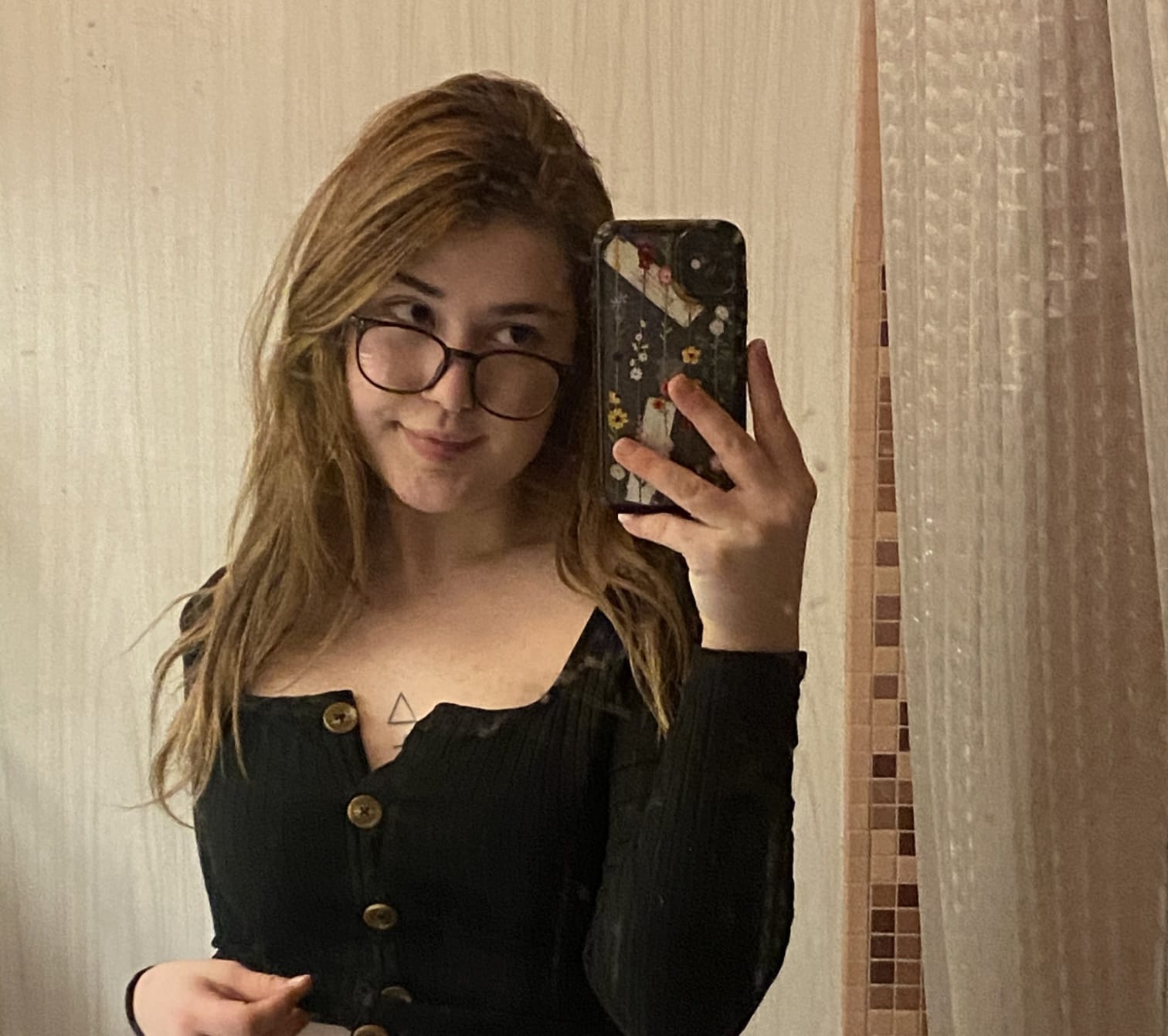 Emma--111, 20 years old from United States