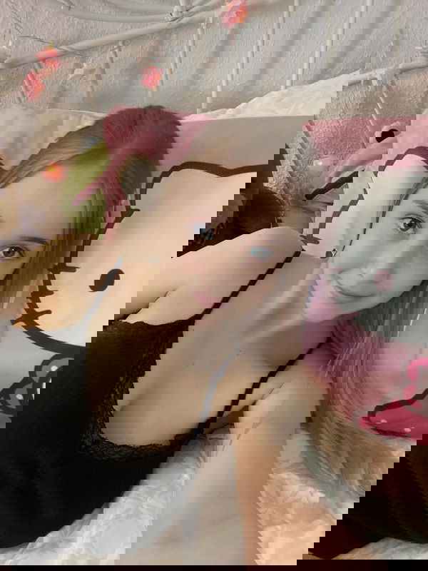 jfovbcm169, 20 years old from United Kingdom