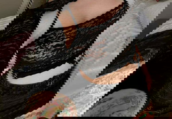 hornychat977, 20 years old from United States