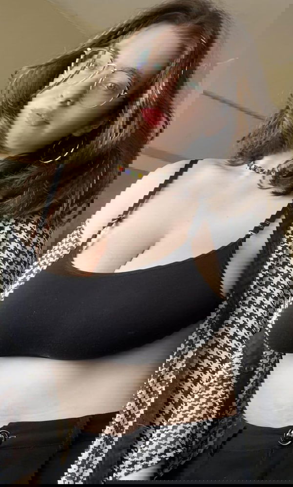 Destiny787, 18 years old from United Kingdom